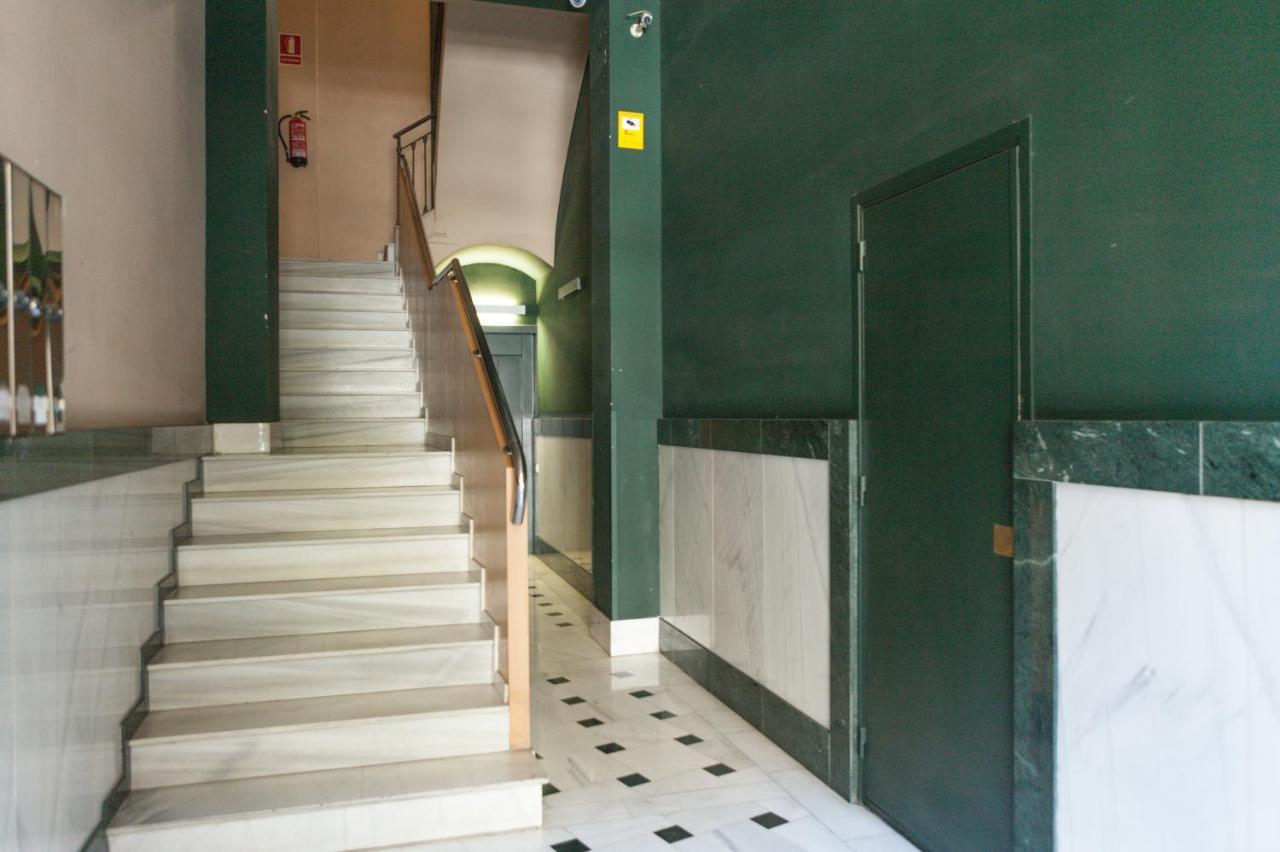 Plaza Catalunya City Center Apartments บาร์เซโลนา ภายนอก รูปภาพ