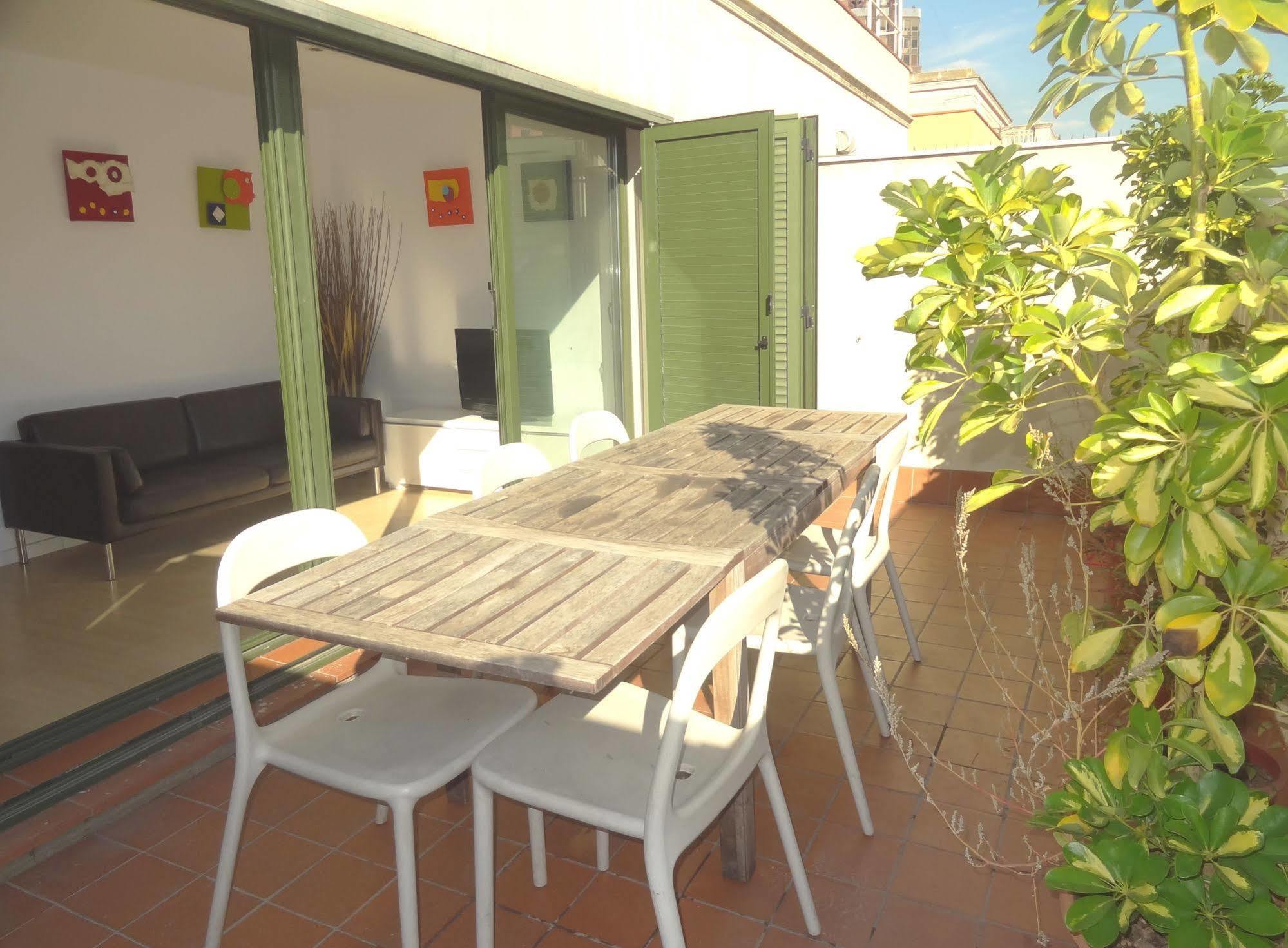 Plaza Catalunya City Center Apartments บาร์เซโลนา ภายนอก รูปภาพ
